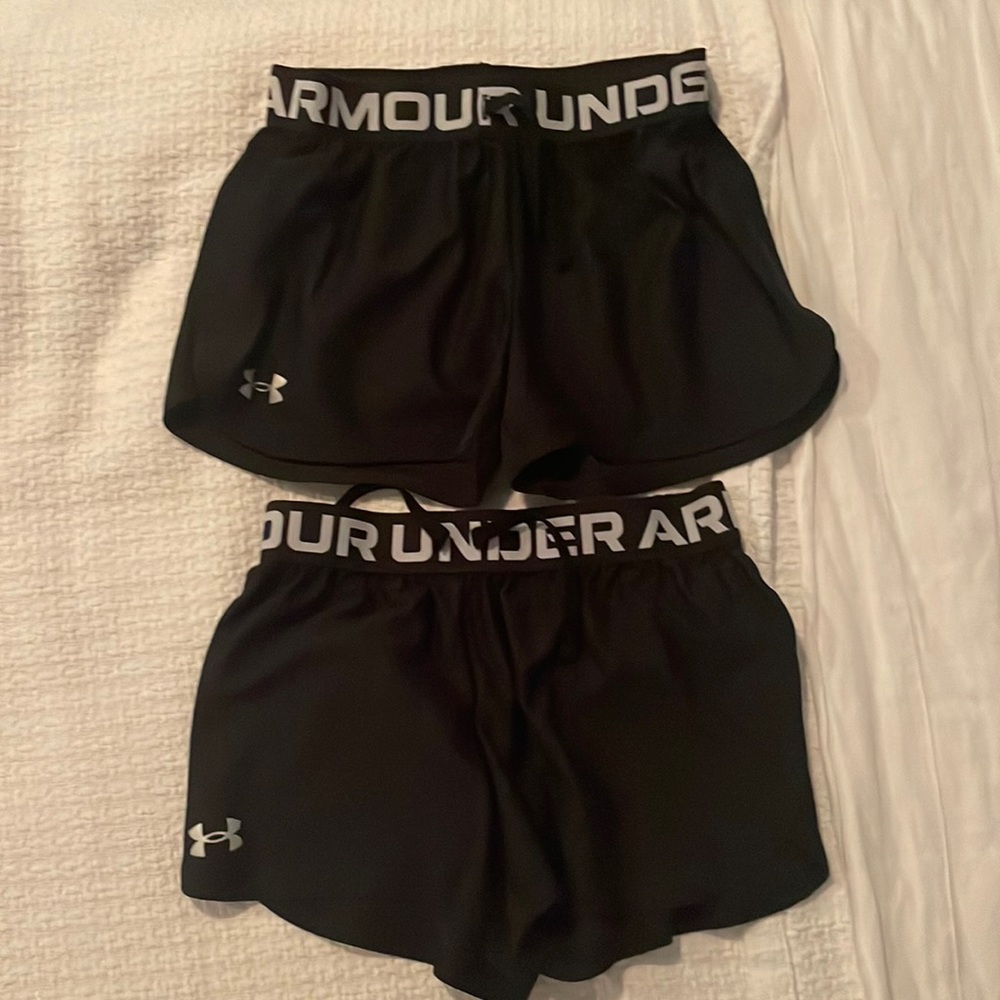 Under armour black shorts
